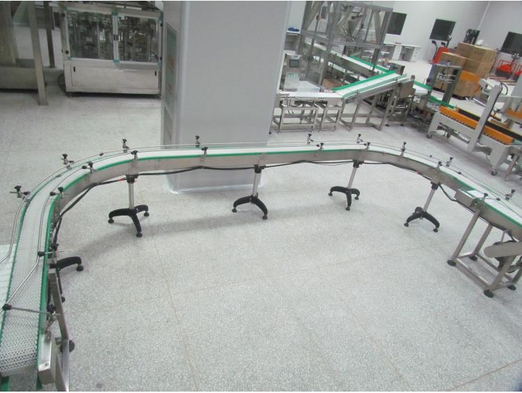 過渡輸送機